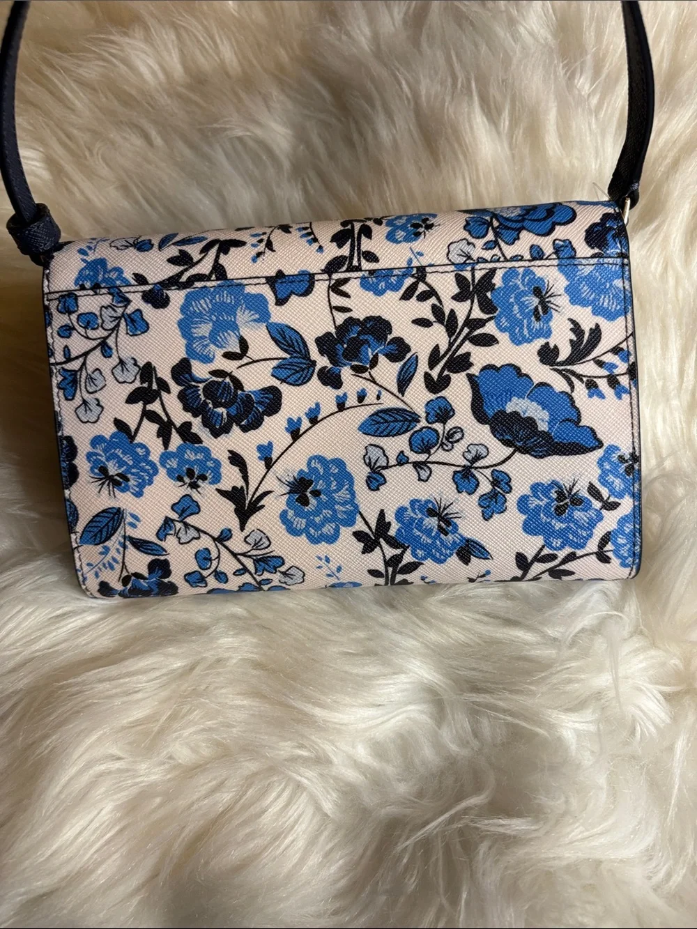 kate spade Blue and Black Vase Floral Crossbody wallet on a string Perry